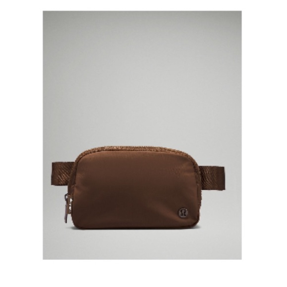 JAVA Lululemon Everywhere Belt bag